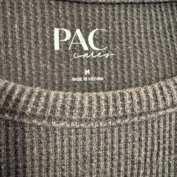 Pacsun Gray Waffle Knit Cropped Shirt - Picture 2 of 3